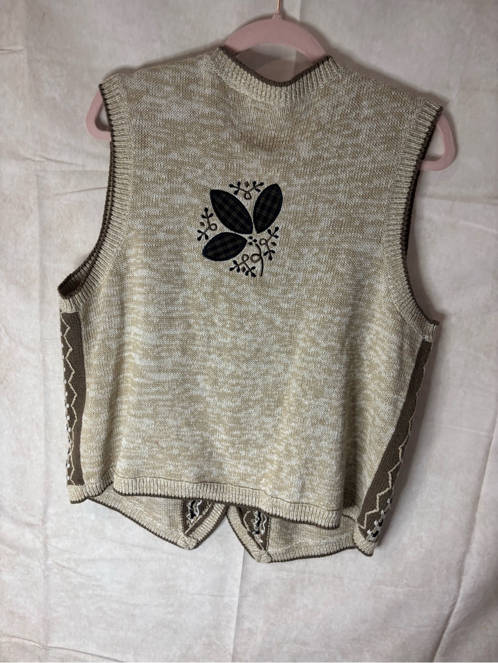 CJ Banks Beige Cream V-Neck Embroidered Sweater Vest - Picture 7 of 8